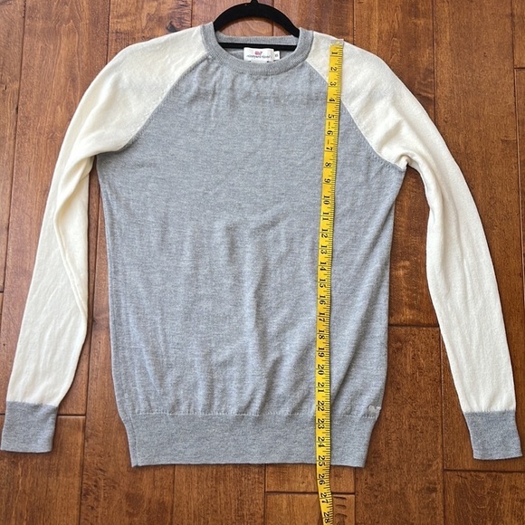 Vineyard Vines Raglan Sleeve
Sweater Wool and Cashmere Bland Heather Size XS - Picture 9 of 9